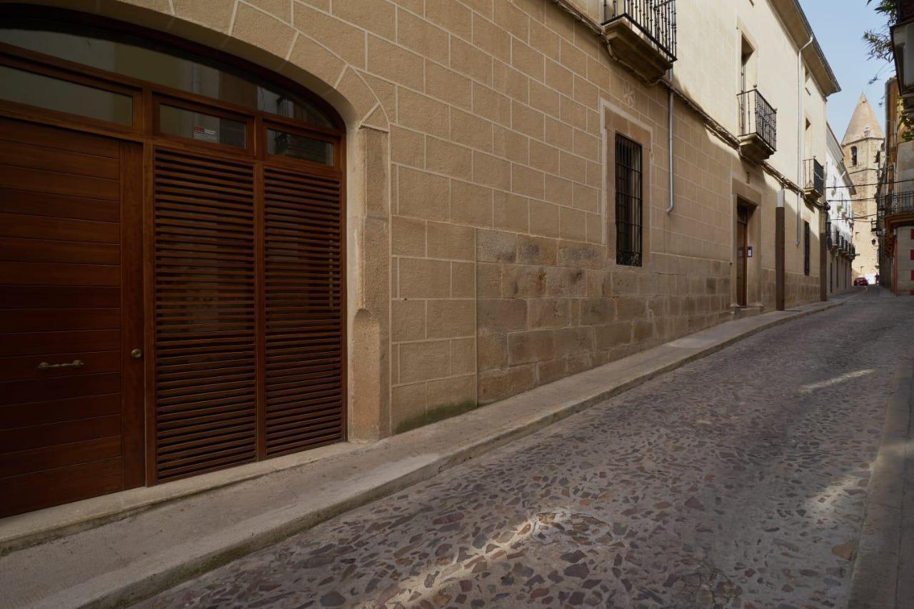 Apartamento Turistico Centro Monumental -- Caces Zewnętrze zdjęcie